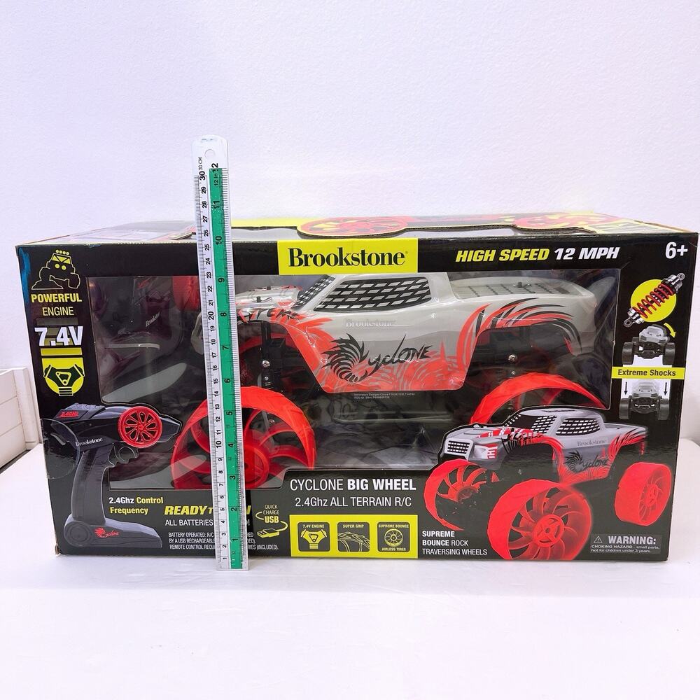Brookstone Cyclone Big Wheel 7.4V Powerful Engine Terrain RC Remote Control Toy - Picture 2 of 12